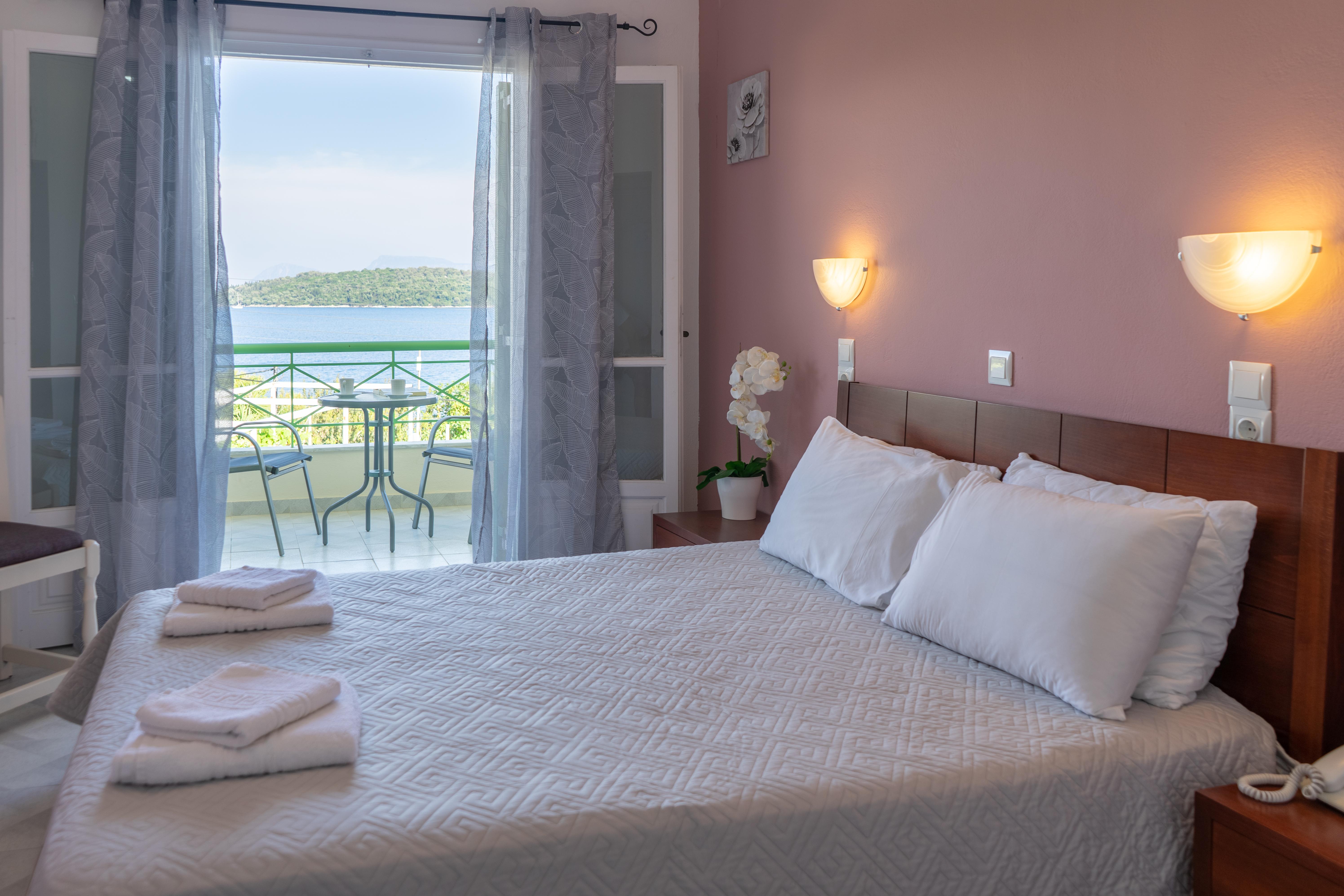 Tropicana Inn نيدري المظهر الخارجي الصورة
