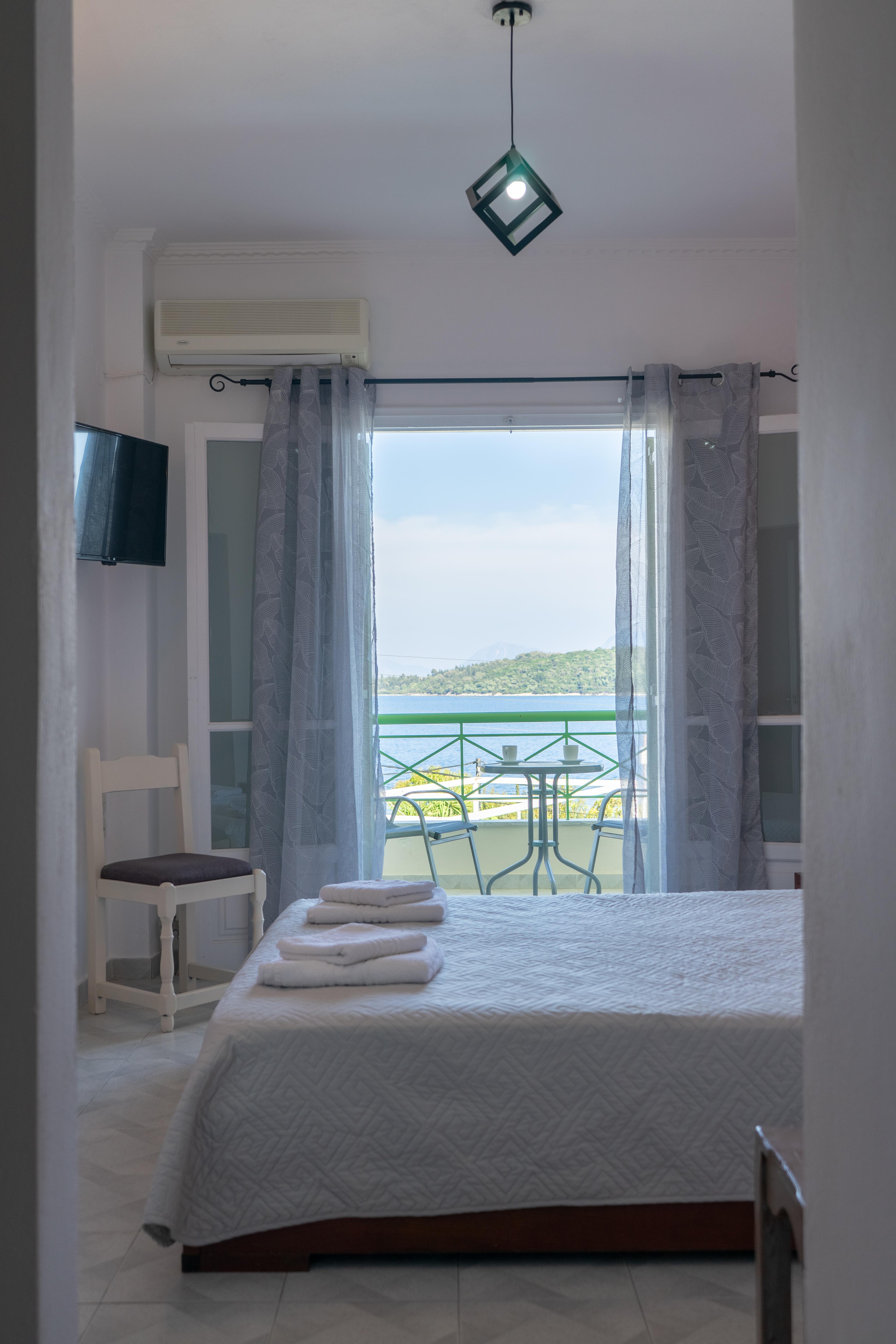 Tropicana Inn نيدري المظهر الخارجي الصورة