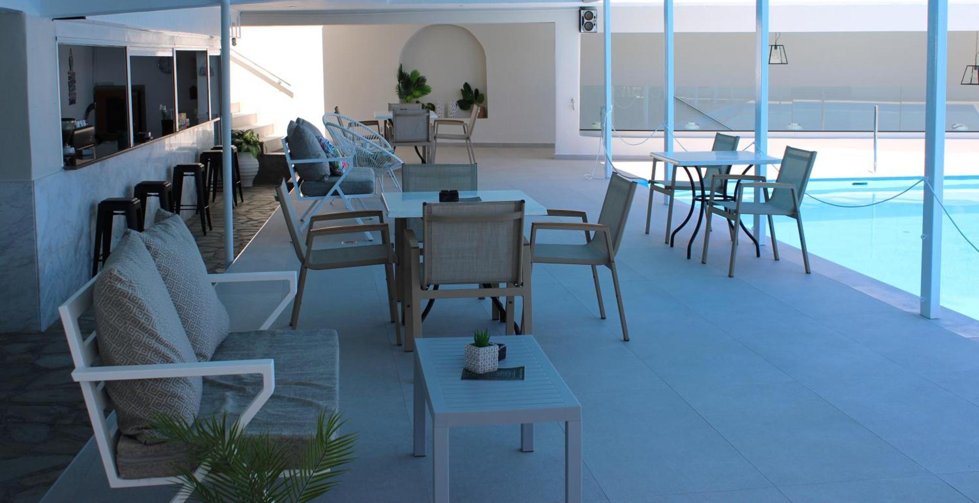 Tropicana Inn نيدري المظهر الخارجي الصورة